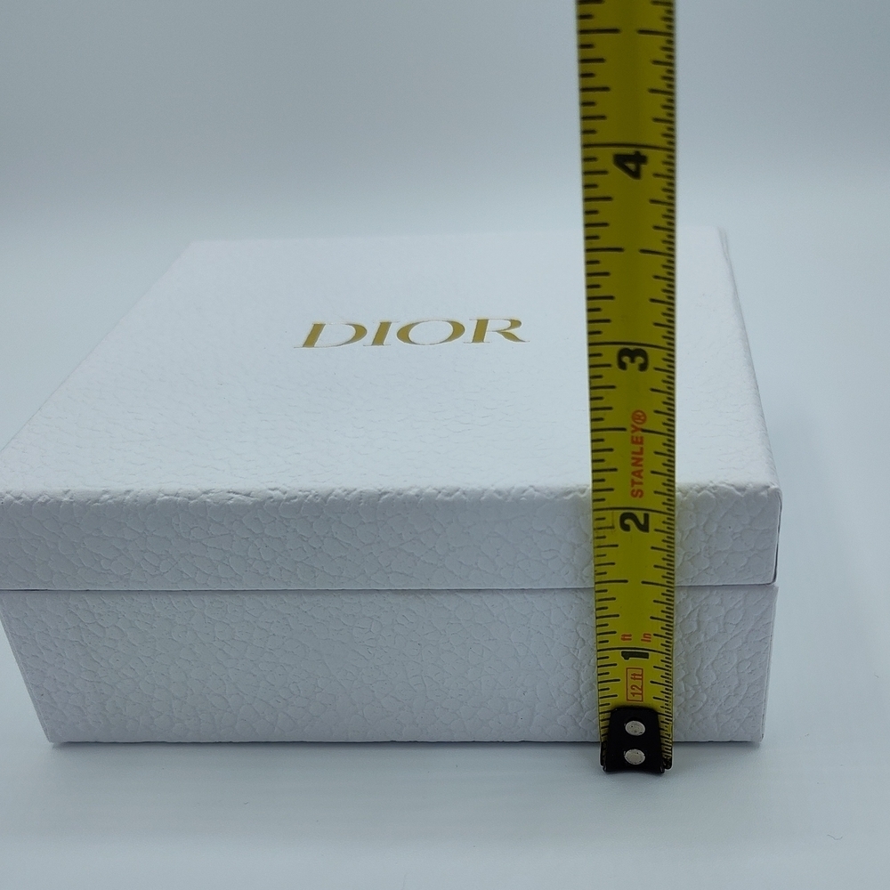 Dior Textured White Gift Box & Card Gold Logo 5x5 Hard Box Case Packaging NWOT - Picture 4 of 15